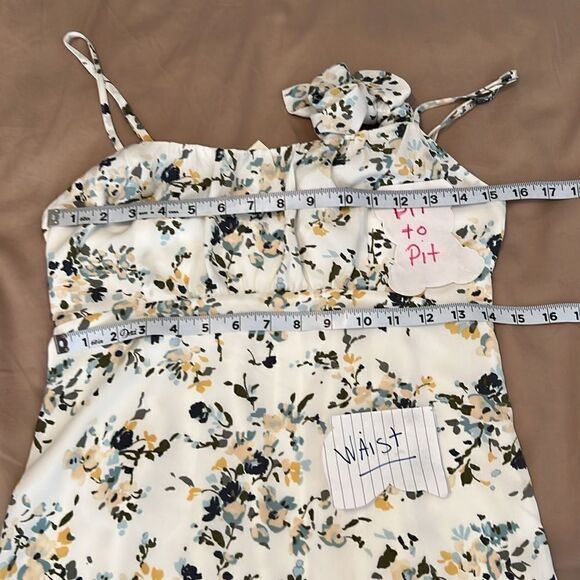 NWT Abercrombie & Fitch side zip szS white flowered dress w/matching scrunchie - Picture 10 of 13